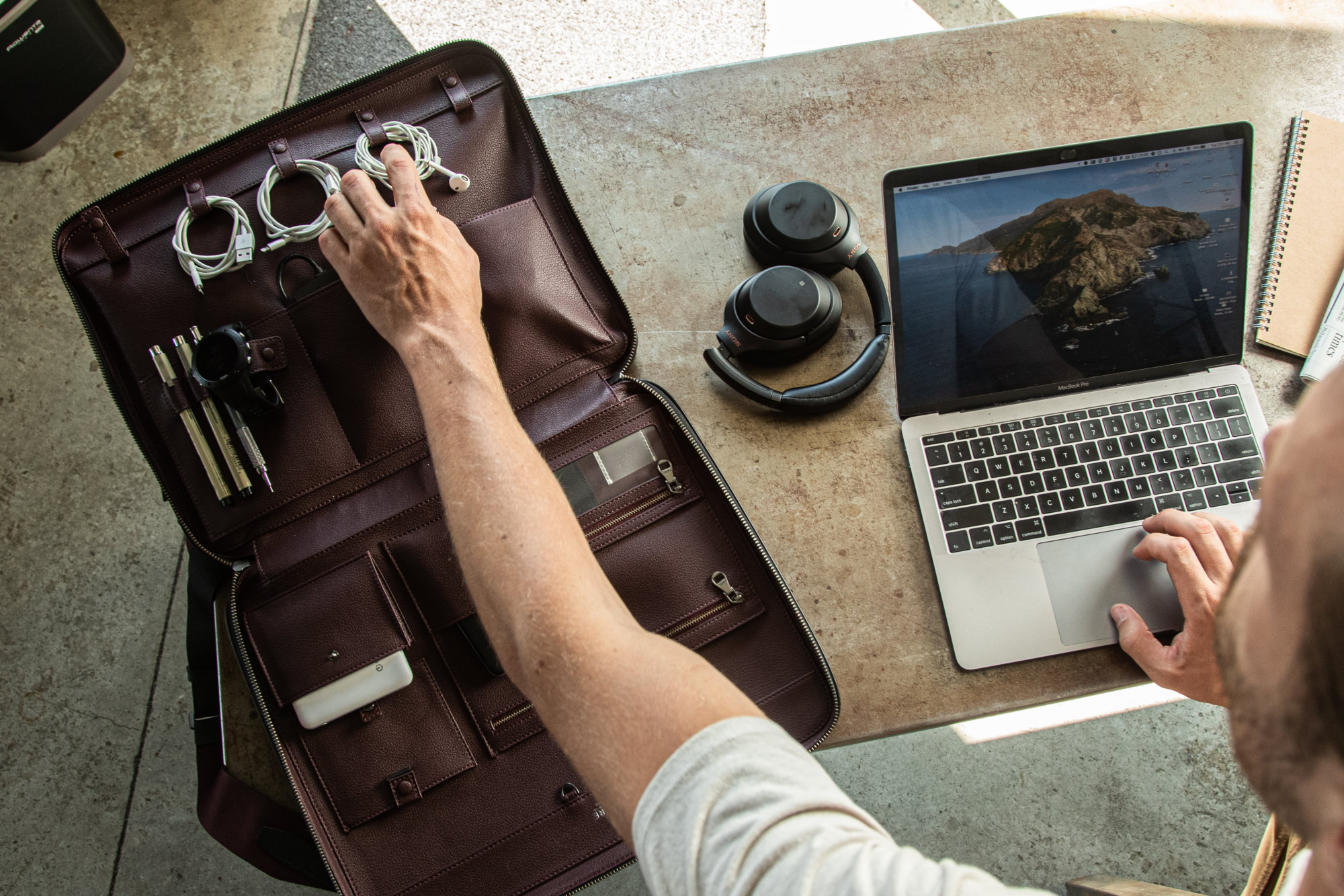 Faire All Purpose Briefcase hero image min